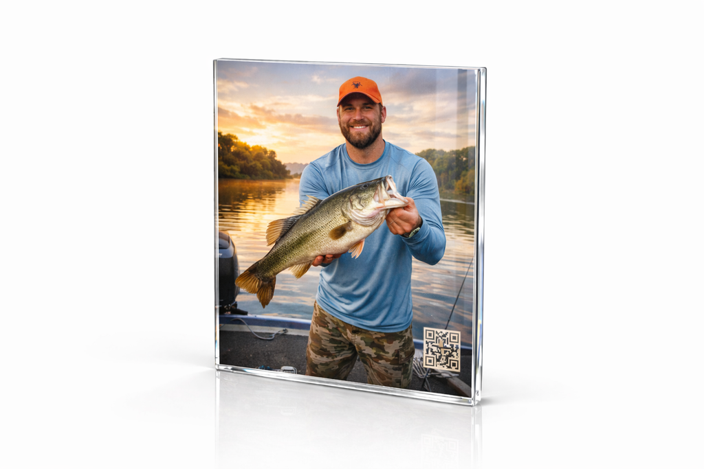 Custom Acrylic Glass Print with QR Code (Keyhole Hanger)