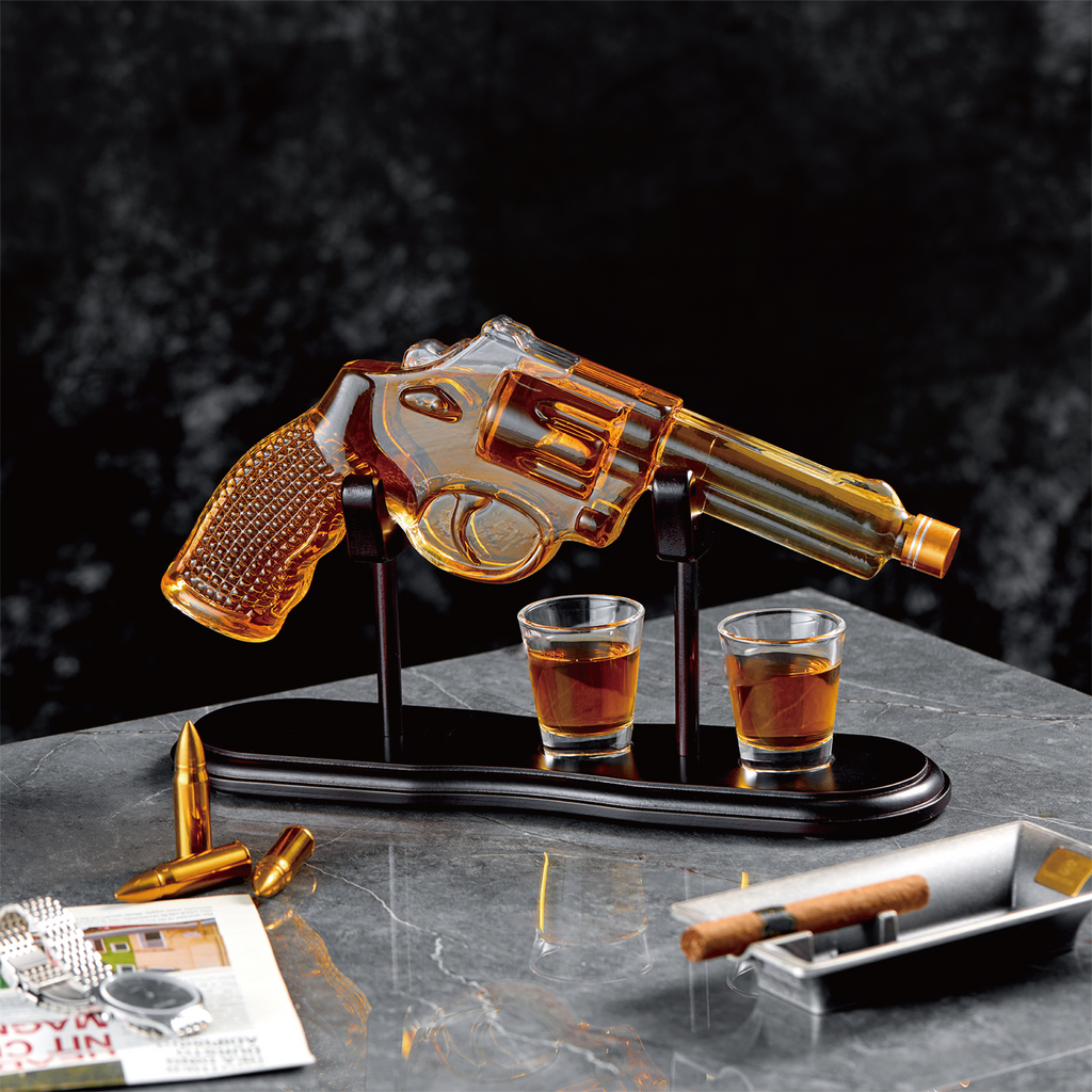 Gun Whiskey Decanter Set